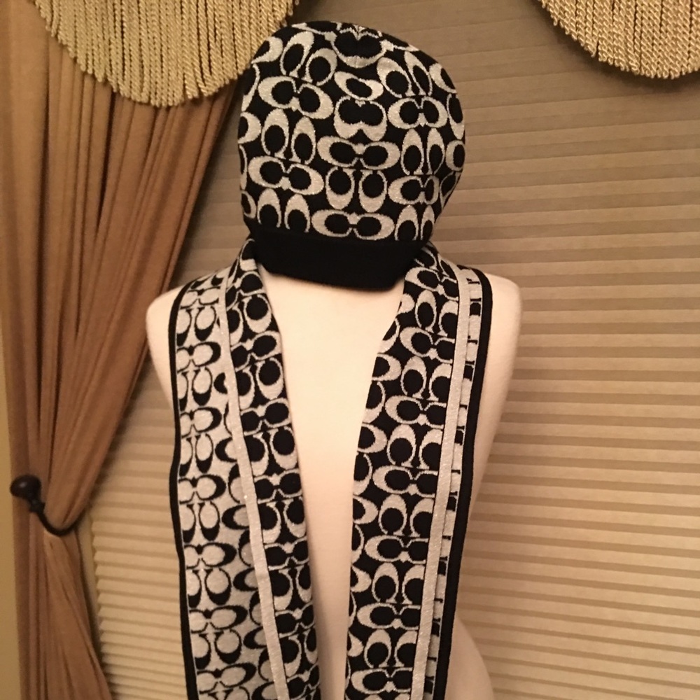 Coach hat and scarf set